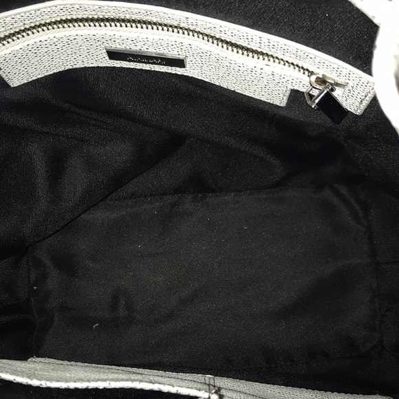 Aritzia Auxiliary Bucket Bag/Crossbody - Picture 8 of 8